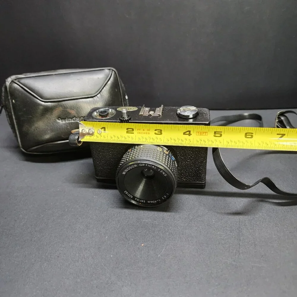 Vintage Windsor WX-3 35mm Camera Black with Case - For Parts Only!!